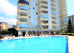 Меблированная квартира с двумя спальнями в Махмутларе