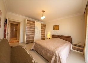 Меблированная квартира с двумя спальнями в Махмутларе