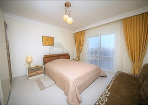 Меблированная квартира с двумя спальнями в Махмутларе