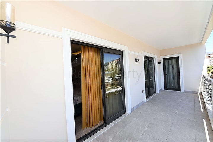 Меблированная квартира в комплексе класса люкс