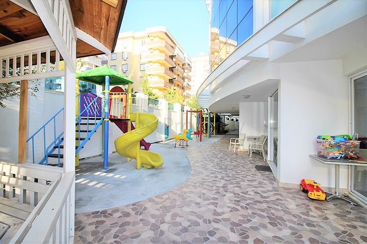 Большой пентхаус с видом на море в районе Махмутлар