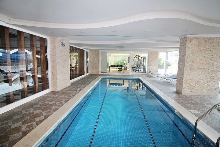 Большой пентхаус с видом на море в районе Махмутлар