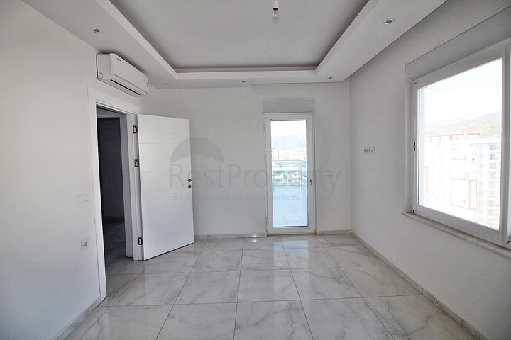 Большой пентхаус с видом на море в районе Махмутлар