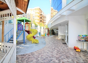 Большой пентхаус с видом на море в районе Махмутлар