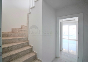 Большой пентхаус с видом на море в районе Махмутлар