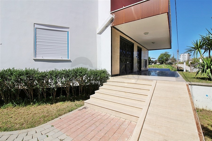 Квартира с одной спальной комнатой в районе Махмутлар