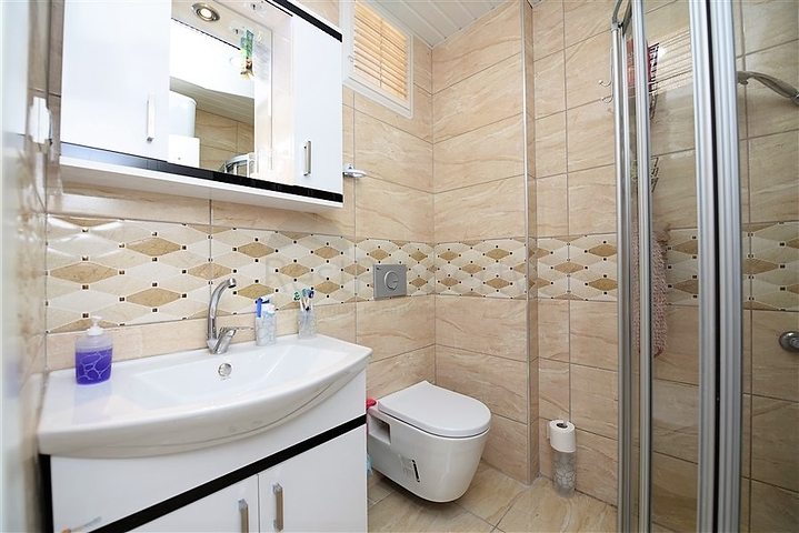 Двухкомнатная квартира в двух шагах от моря в районе Оба