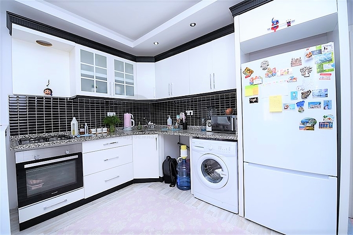 Двухкомнатная квартира в двух шагах от моря в районе Оба