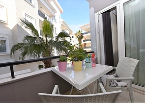 Двухкомнатная квартира в двух шагах от моря в районе Оба