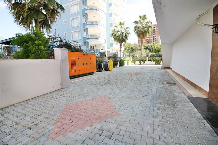 Трёхкомнатная квартира в благоустроенном комплексе Махмутлара