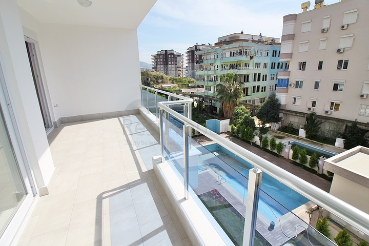 Трёхкомнатная квартира в благоустроенном комплексе Махмутлара