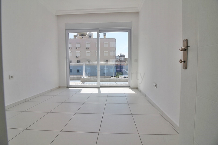 Трёхкомнатная квартира в благоустроенном комплексе Махмутлара