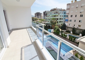 Трёхкомнатная квартира в благоустроенном комплексе Махмутлара