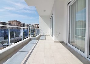 Трёхкомнатная квартира в благоустроенном комплексе Махмутлара