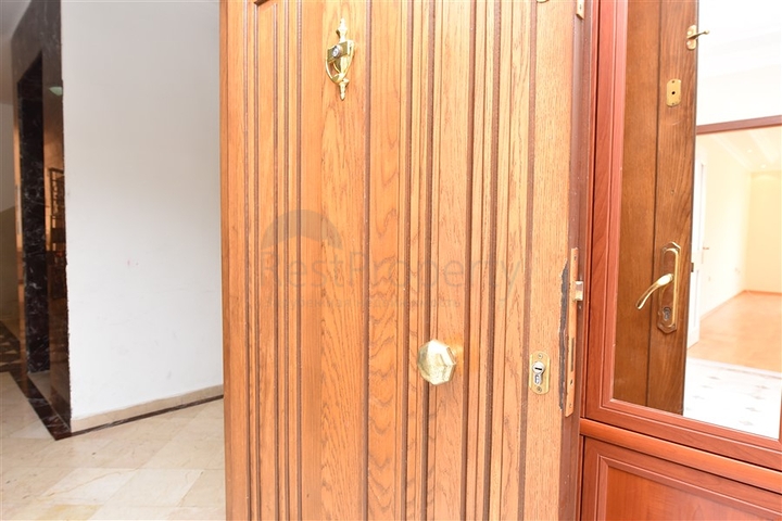 Большая квартира для всей семьи в центре Алании