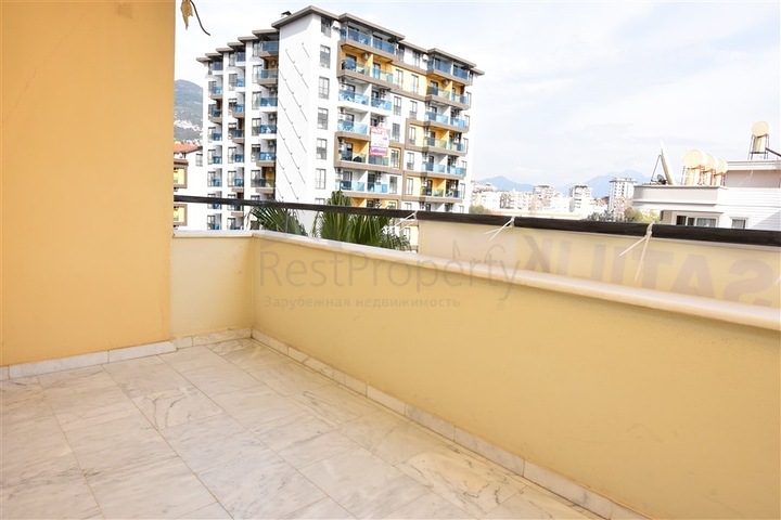 Большая квартира для всей семьи в центре Алании