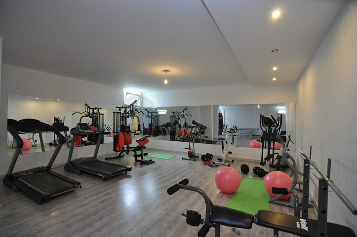 Квартира 1+1 с видом на парк в комплексе в Коньяалты 