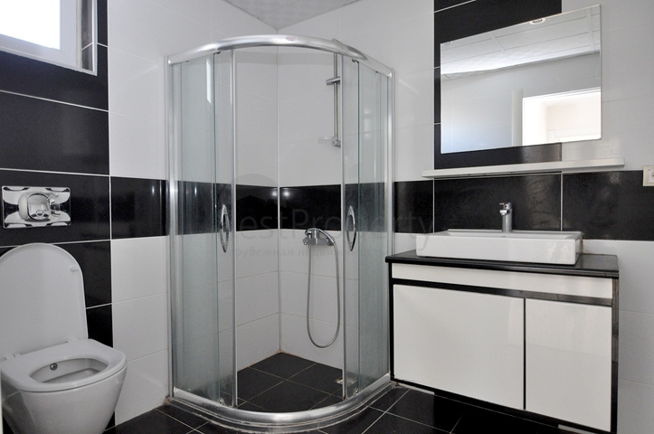 Квартира 1+1 с видом на парк в комплексе в Коньяалты 