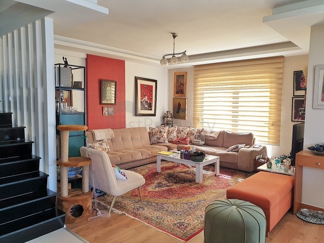 Квартира-пентхаус 3+1 в микрорайоне Лиман Коньяалты