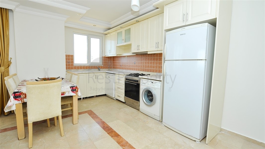 Меблированный пентхаус с видом на море в Махмутларе