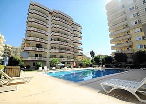 Меблированный пентхаус с видом на море в Махмутларе