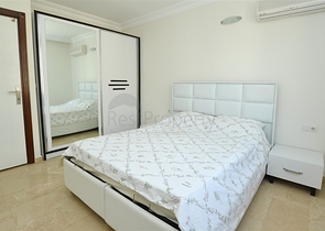 Меблированный пентхаус с видом на море в Махмутларе