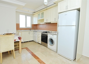 Меблированный пентхаус с видом на море в Махмутларе