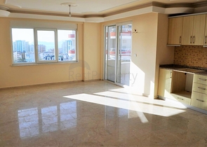 Пентхаус с четырьмя спальными комнатами в Махмутларе