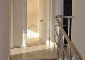 Пентхаус с четырьмя спальными комнатами в Махмутларе