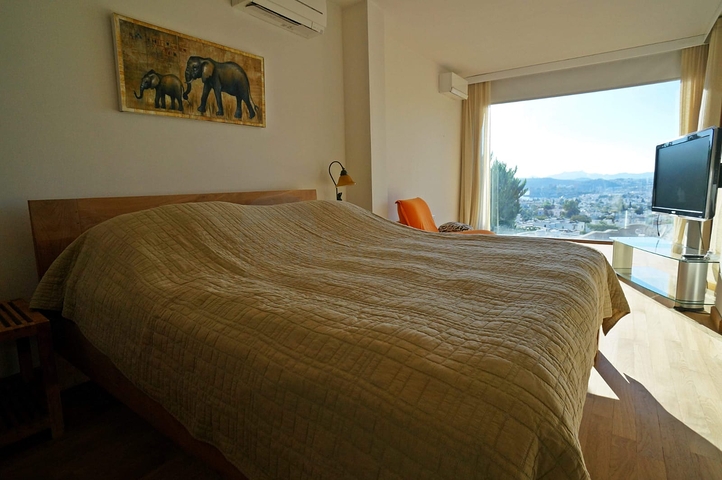 Отдельная вилла с частным бассейном в центре Бодрума