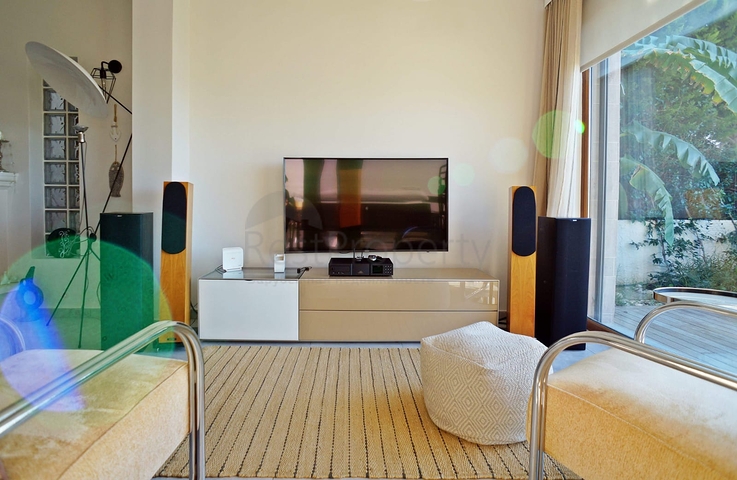 Отдельная вилла с частным бассейном в центре Бодрума