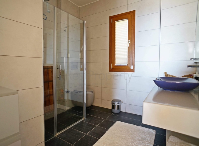 Отдельная вилла с частным бассейном в центре Бодрума