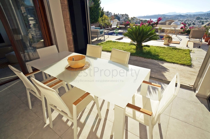 Отдельная вилла с частным бассейном в центре Бодрума