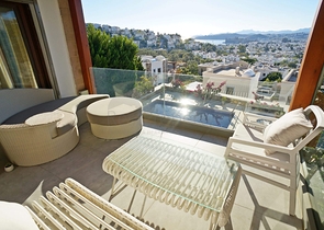 Отдельная вилла с частным бассейном в центре Бодрума