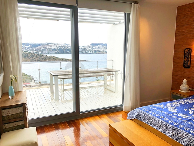 Мебелированная квартира с панорамным видом на море в Бодруме