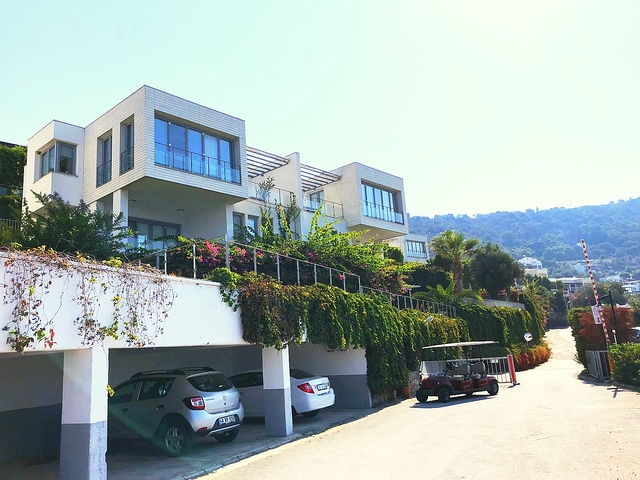 Мебелированная квартира с панорамным видом на море в Бодруме