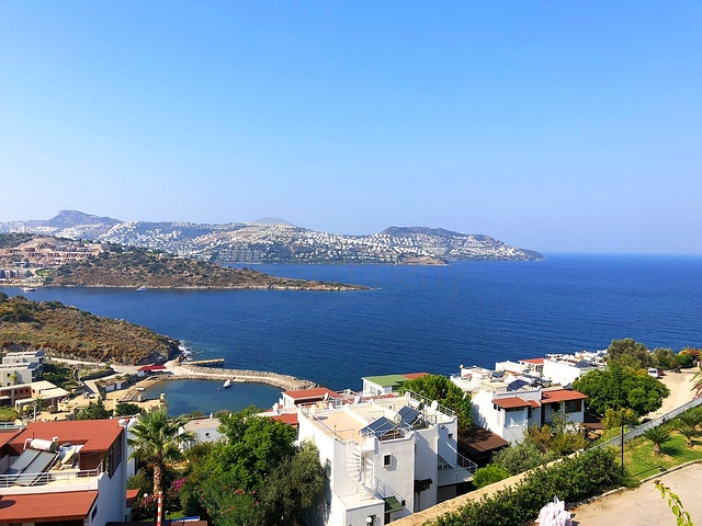 Мебелированная квартира с панорамным видом на море в Бодруме