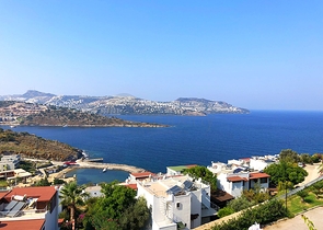 Мебелированная квартира с панорамным видом на море в Бодруме