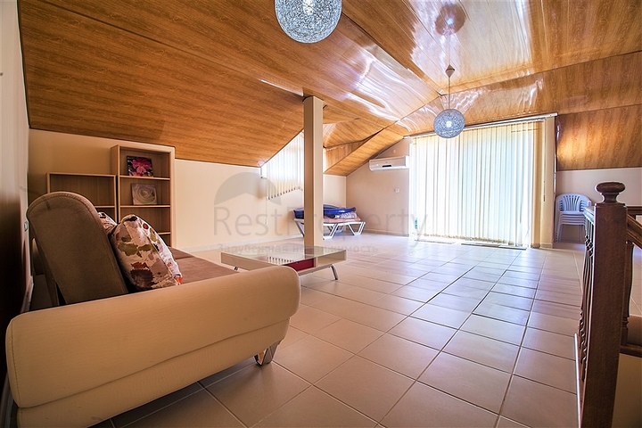 Большой меблированный пентхаус в районе Махмутлар