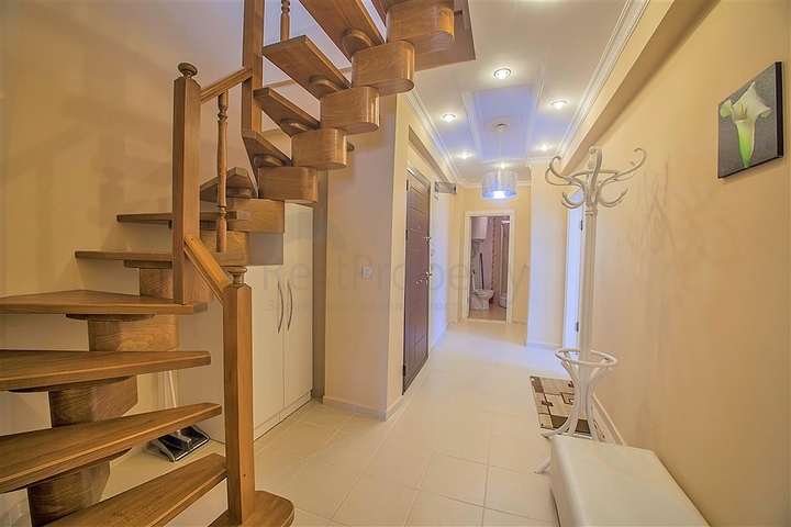 Большой меблированный пентхаус в районе Махмутлар