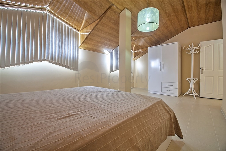 Большой меблированный пентхаус в районе Махмутлар