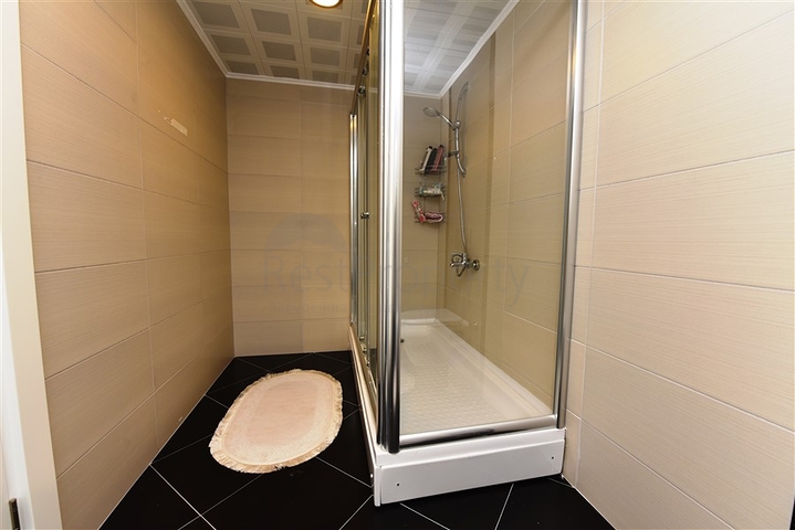 Большой пентхаус с семью спальными комнатами в Джикджилли