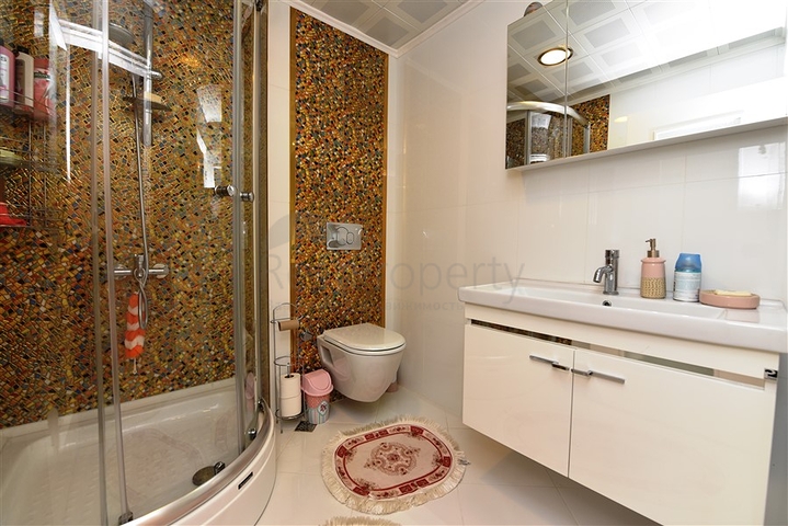 Большой пентхаус с семью спальными комнатами в Джикджилли