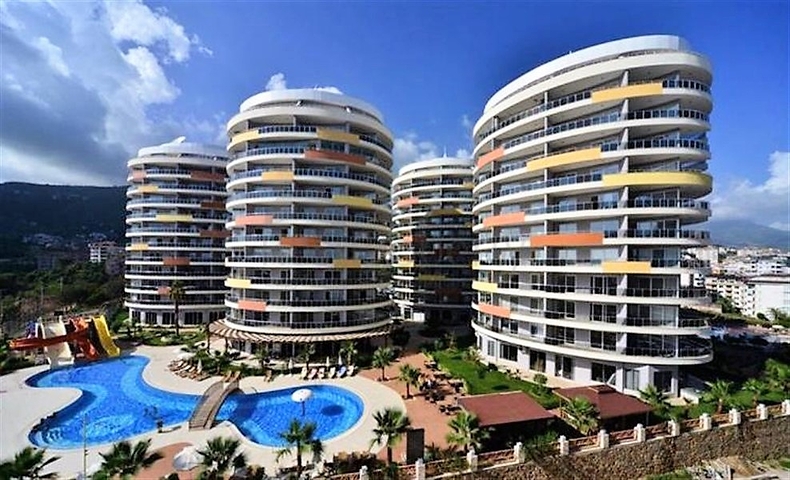 Большой пентхаус с семью спальными комнатами в Джикджилли