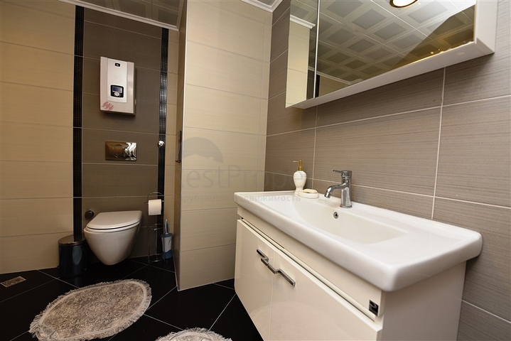 Большой пентхаус с семью спальными комнатами в Джикджилли