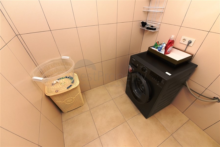 Большой пентхаус с семью спальными комнатами в Джикджилли