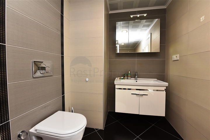 Большой пентхаус с семью спальными комнатами в Джикджилли