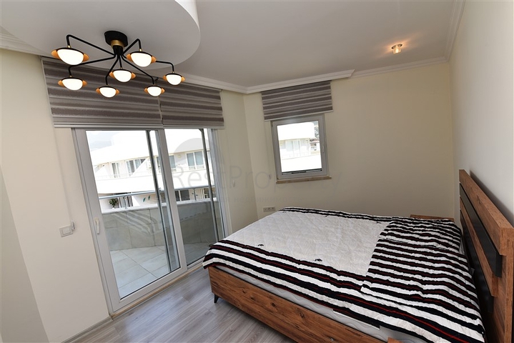 Большой пентхаус с семью спальными комнатами в Джикджилли