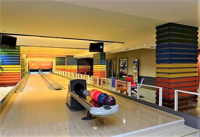 Большой пентхаус с семью спальными комнатами в Джикджилли