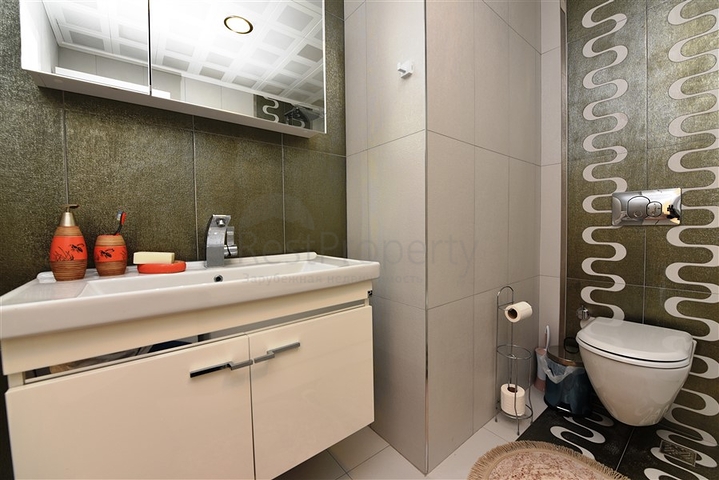 Большой пентхаус с семью спальными комнатами в Джикджилли